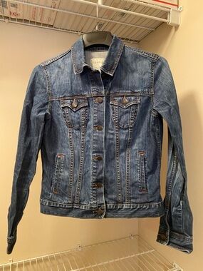 Old Navy Women's Blue Denim Jacket with Pockets Size L